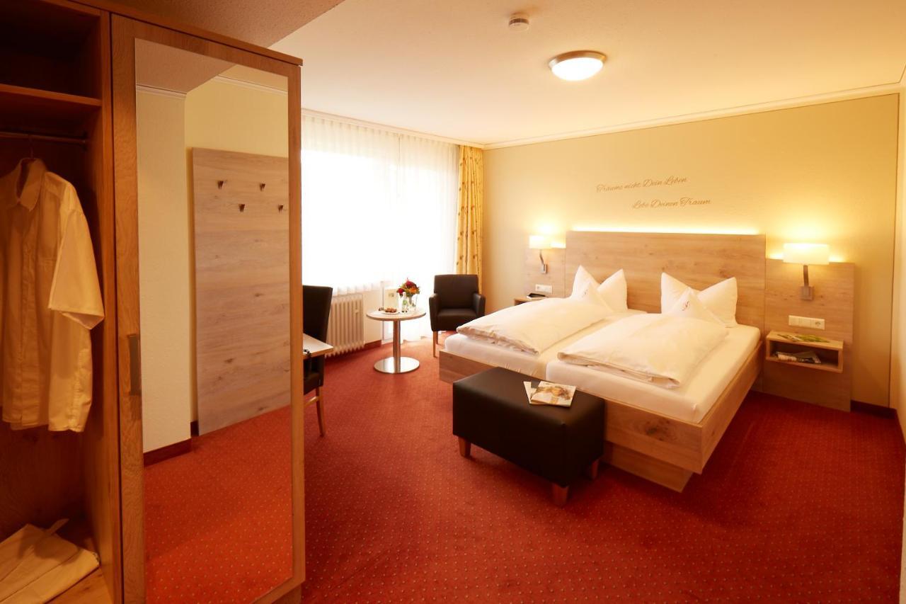 Wander- & Wellnesshotel Naegele 霍兴斯旺德 外观 照片