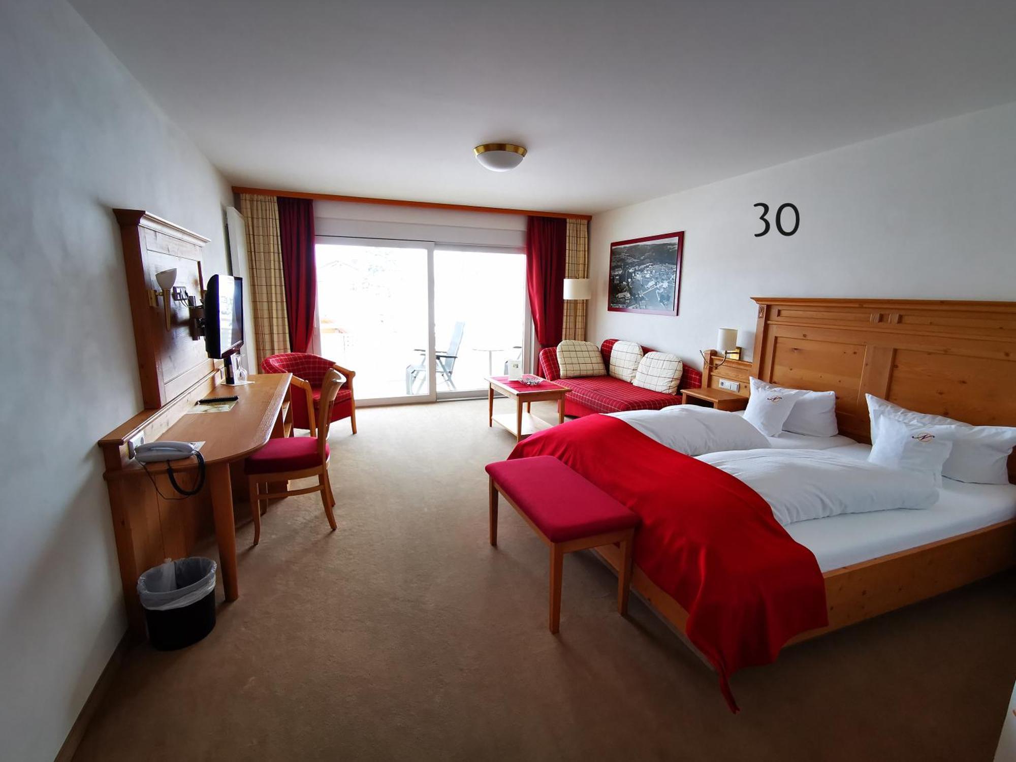 Wander- & Wellnesshotel Naegele 霍兴斯旺德 外观 照片